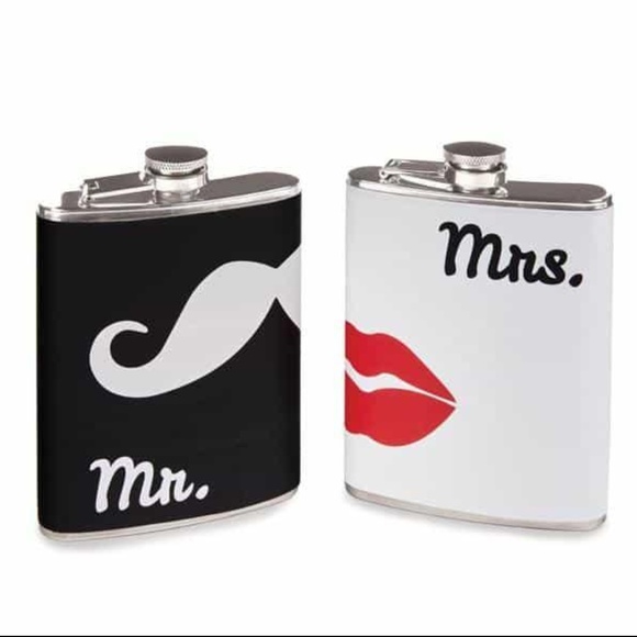 Wild Eye Designs Accessories - Wild Eye Designs Mr. and Mrs. Flask Set